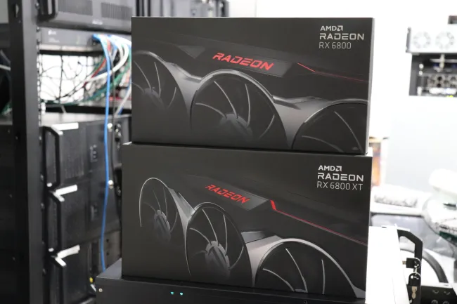 Sapphire Radeon RX 6800 XT Nitro+ Unboxing and Performance Preview