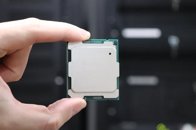Intel Core i9 10980XE Linux Performance Benchmarks Review - Phoronix