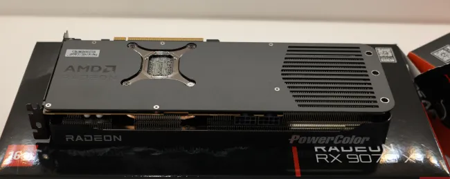 AMD Radeon RX 9070 XT