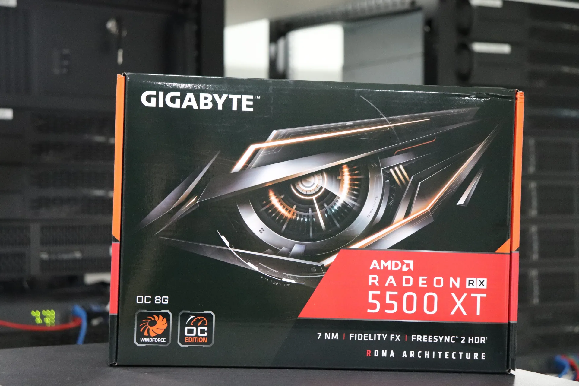 5500 xt. RX 5500 XT 8gb Gigabyte. РХ 5500хт 8 ГБ гигабайт нитро. ASUS RX 5500 XT 8 GB коробка. Драйвера на RX 5500xt 8gb.