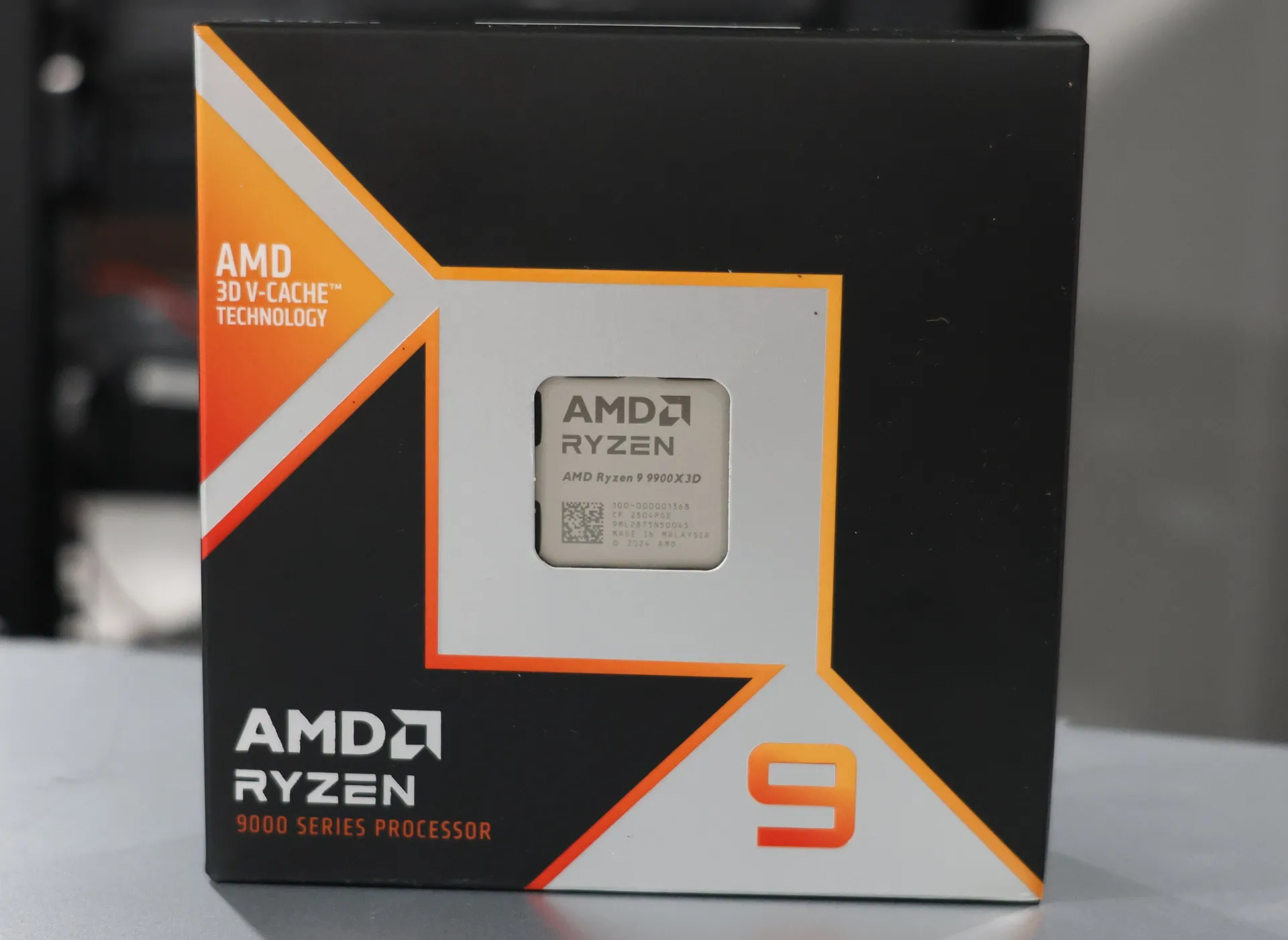 AMD Ryzen 9 9900X3D