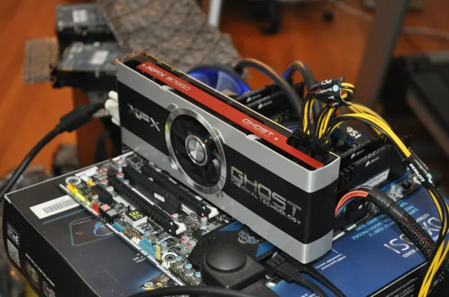 AMD Radeon HD 7950 On Linux Southern Islands Isn t Yet A Penguin