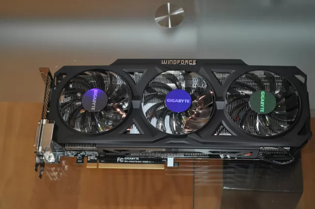 R9 series. Видеокарта AMD r9 200 Series. AMD r9 200 Gigabyte. Видеокарта AMD Radeon Gigabyte r9 200. Видеокарта r9 270x.