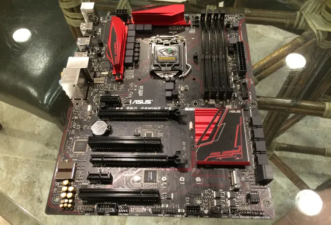 ASUS E3 PRO GAMING V5: A $140 Skylake Xeon Motherboard With Intel