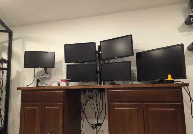 Building A Butcher Block Computer Desk To Comfortably Handle Six Monitors Phoronix