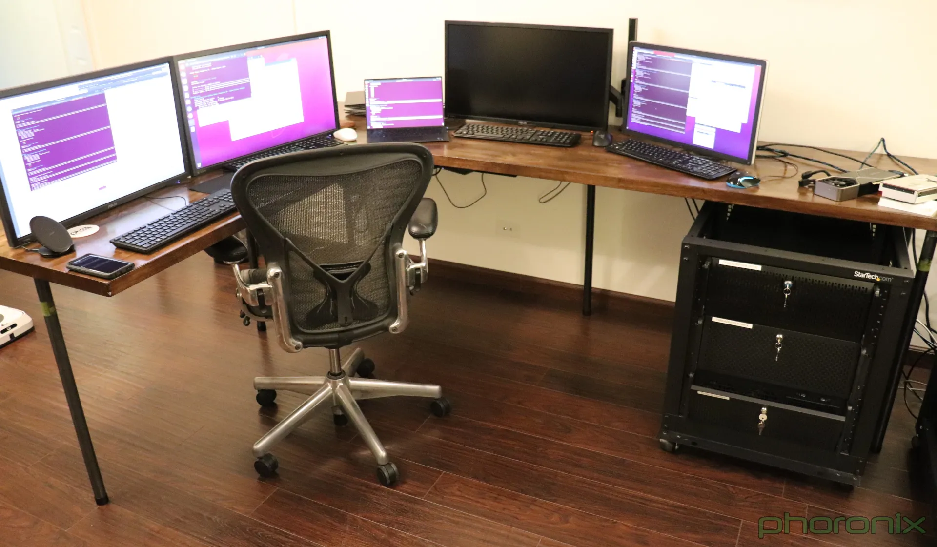 Building A Large L-Shaped Desk For Accommodating Plenty Of Computers -  Phoronix