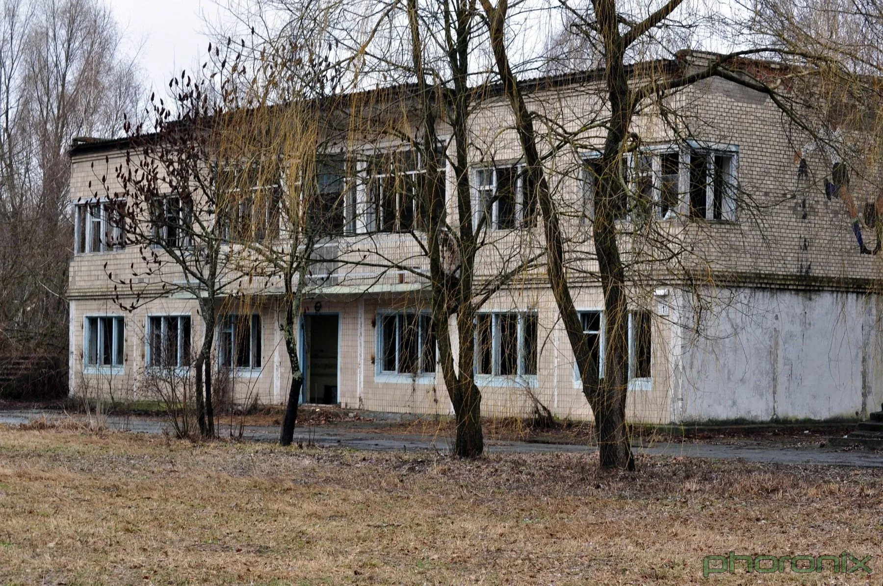 [Phoronix] Touring Chernobyl In 2010: A Home In Chernobyl