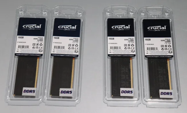 Crucial 2 x 16GB DDR5-5200 / DDR5-5600 Linux Memory Performance