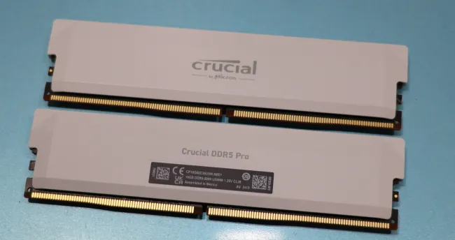 Crucial Pro DDR5-6000 side view