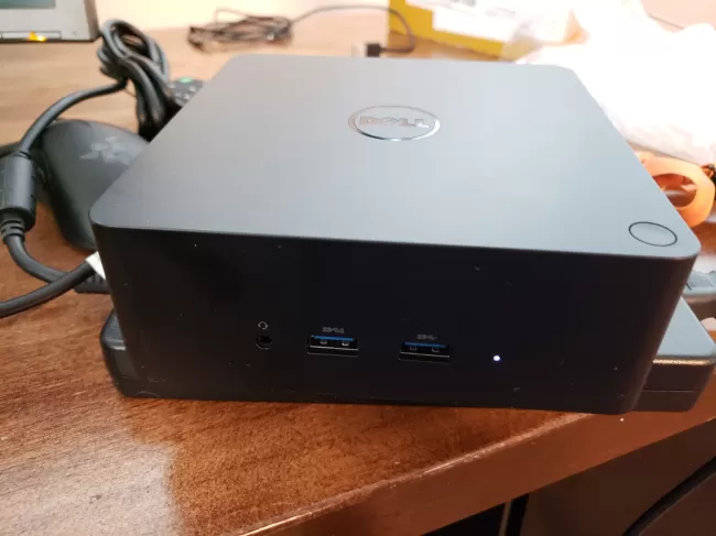 Dell S Thunderbolt Tb16 Dock Can Work With Linux Drive Dual 4k Displays Phoronix