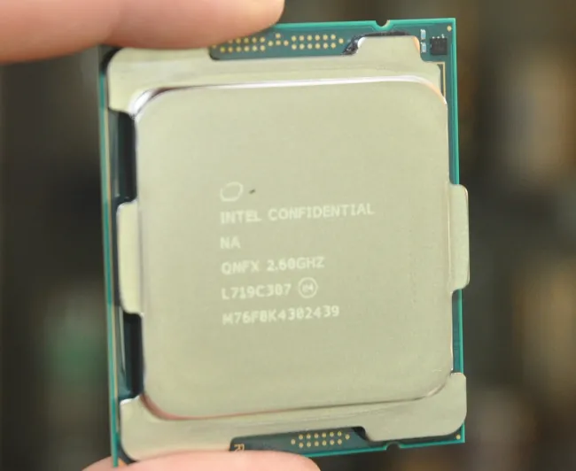 Intel Core i9 7980XE Linux Benchmarks: 18 Core / 36 Threads For $1999 USD  Review - Phoronix
