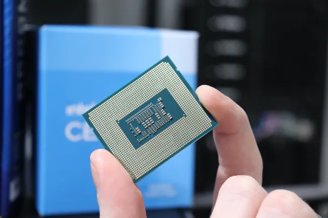 intel　CPU  celeron G6900