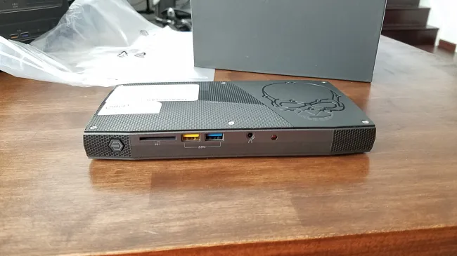 Running The Intel NUC6i7KYK On Linux With Skylake Iris Pro 