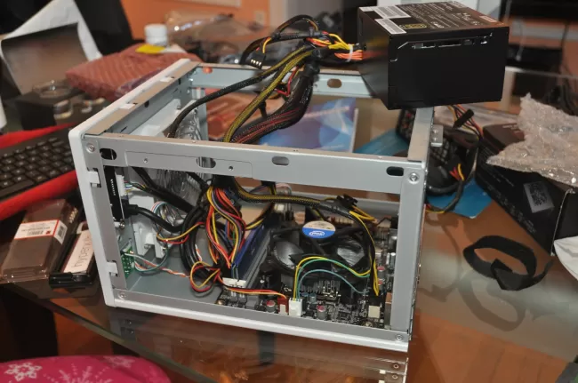 Silverstone Sg05 Lite Building A Low Cost Linux Mini Itx System Review Phoronix