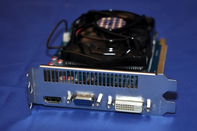 Sapphire Radeon HD 6570 Review Phoronix