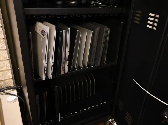 Organized laptop storage